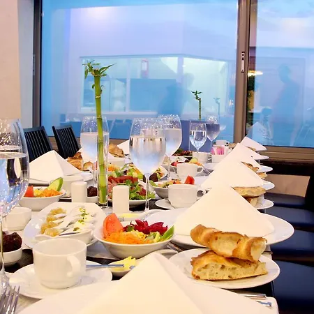 Hotell Eser Premium & 5*